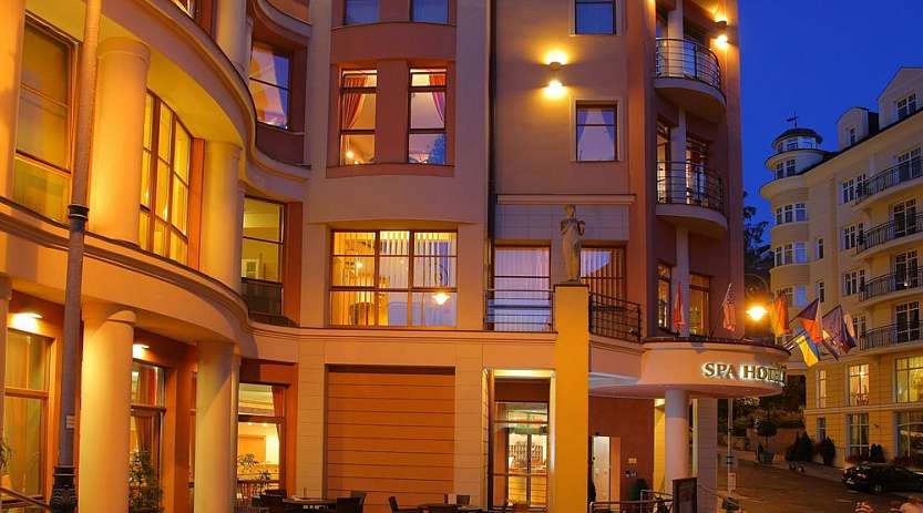 Отель Ambiente 4* - Изображение 0