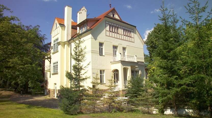 Отель Vila Hofman 3* - Изображение 0