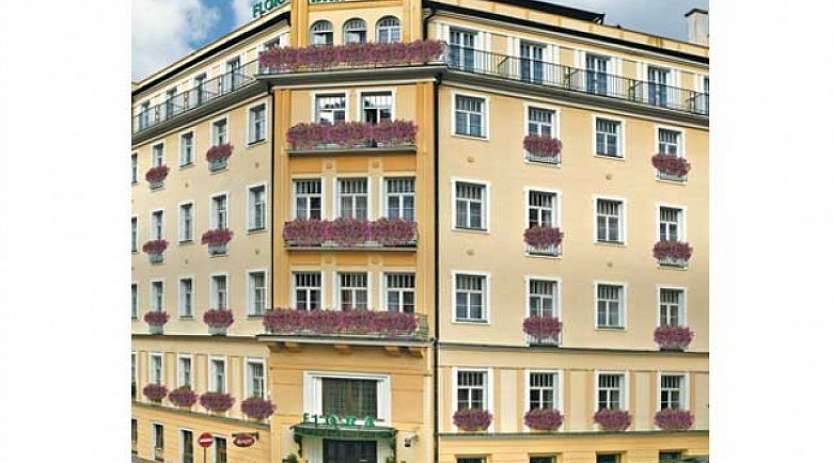 Отель Flora 3* - Изображение 0