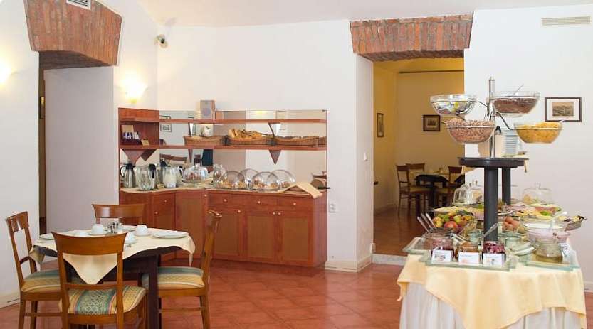 Отель St. George Hotel 3* - Изображение 2